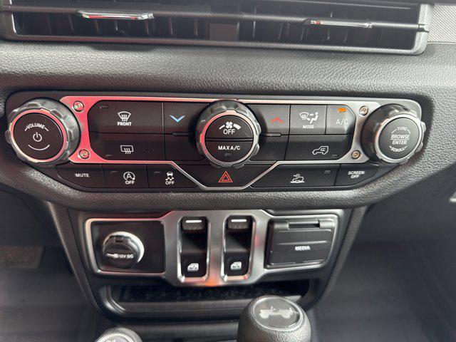 new 2025 Jeep Wrangler car, priced at $37,521