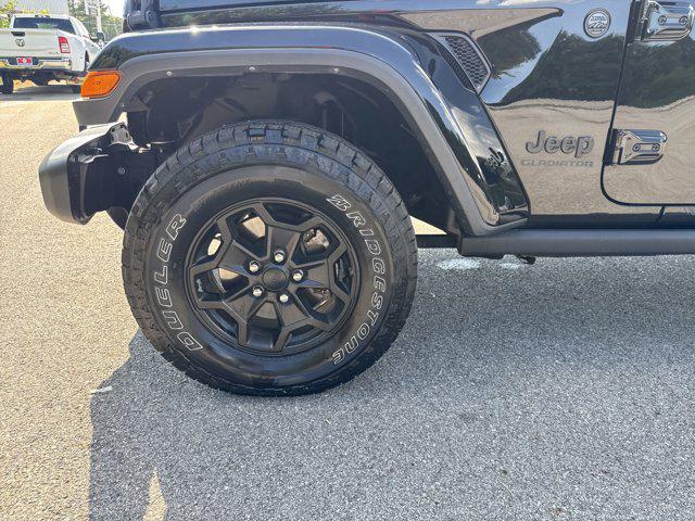 used 2022 Jeep Gladiator car, priced at $29,498