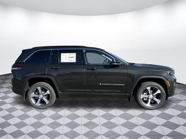 new 2024 Jeep Grand Cherokee car, priced at $42,995