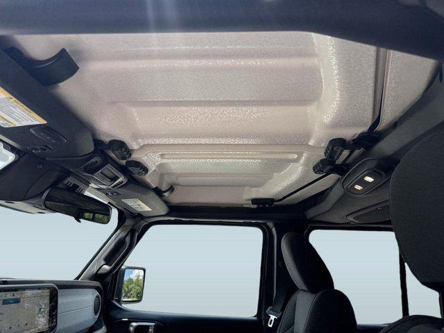 new 2025 Jeep Wrangler car, priced at $43,991