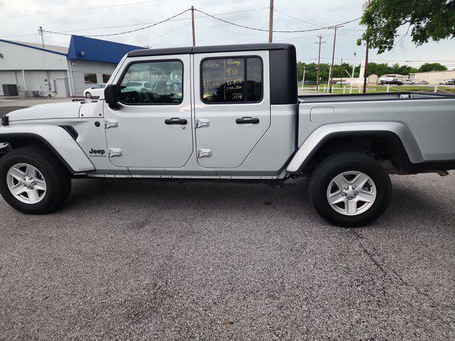 used 2023 Jeep Gladiator car, priced at $30,999