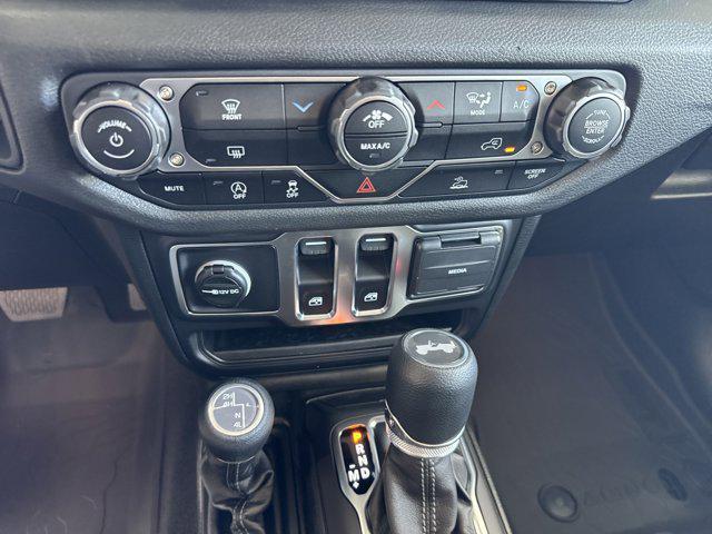 new 2025 Jeep Wrangler car, priced at $36,761