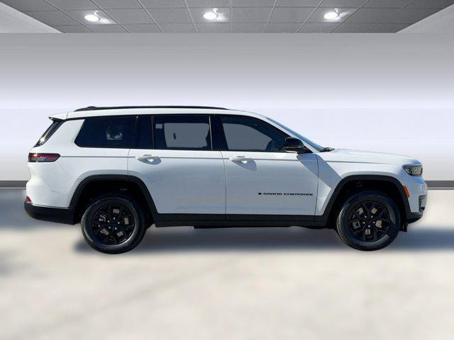new 2025 Jeep Grand Cherokee L car, priced at $41,991