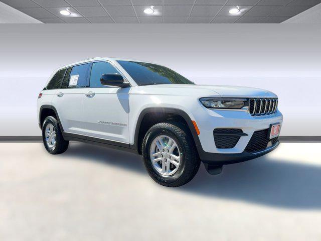 new 2025 Jeep Grand Cherokee car, priced at $35,991