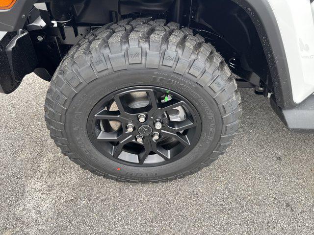 new 2025 Jeep Gladiator car, priced at $43,470