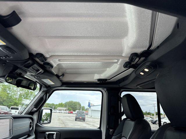 new 2025 Jeep Gladiator car, priced at $43,470