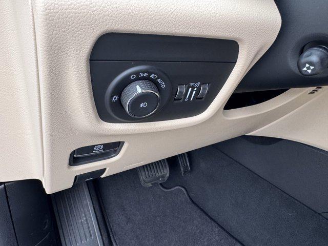 new 2025 Jeep Grand Cherokee L car, priced at $47,961