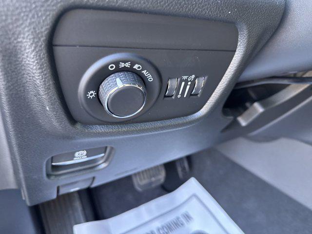 new 2025 Jeep Grand Cherokee car, priced at $34,991