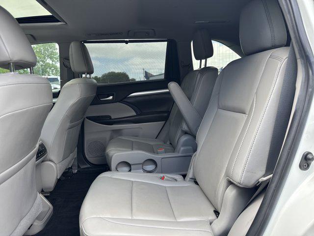 used 2019 Toyota Highlander car, priced at $20,999