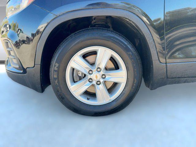 used 2021 Chevrolet Trax car, priced at $10,688