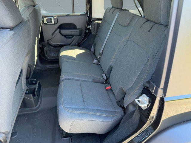 new 2025 Jeep Wrangler car, priced at $40,991
