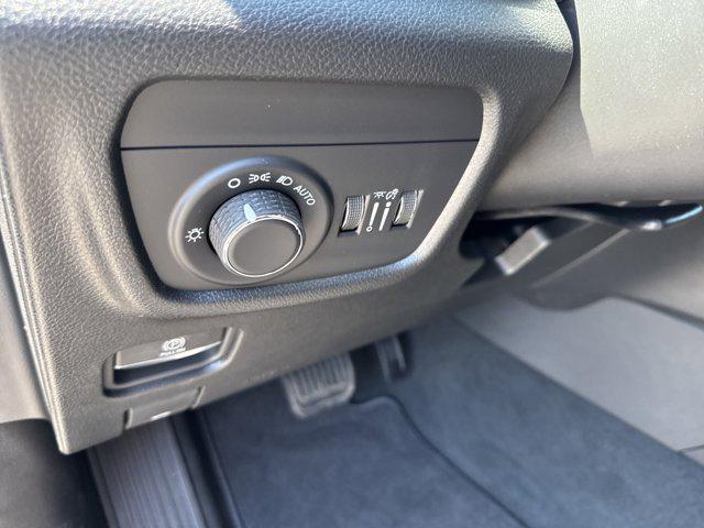 new 2025 Jeep Grand Cherokee L car, priced at $40,421