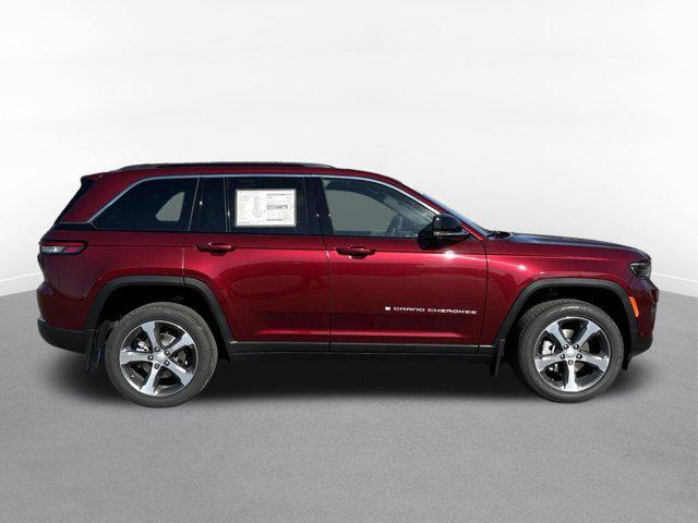 new 2024 Jeep Grand Cherokee car, priced at $42,995