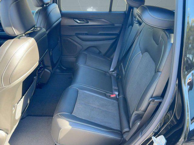 new 2025 Jeep Grand Cherokee car, priced at $38,541