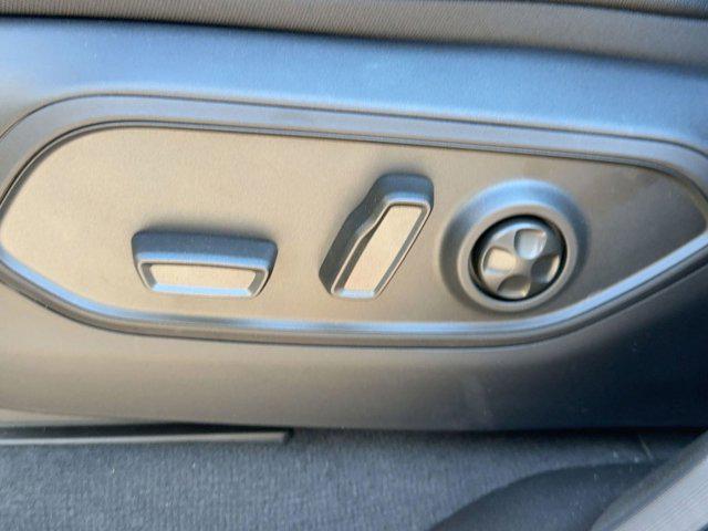 new 2025 Jeep Grand Cherokee car, priced at $38,541