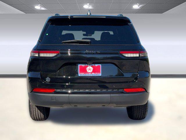 new 2025 Jeep Grand Cherokee car, priced at $38,541