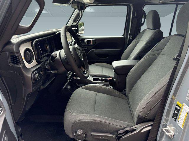 new 2025 Jeep Wrangler car, priced at $40,991