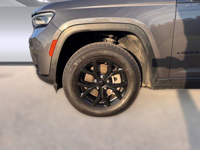 used 2024 Jeep Grand Cherokee L car, priced at $26,996