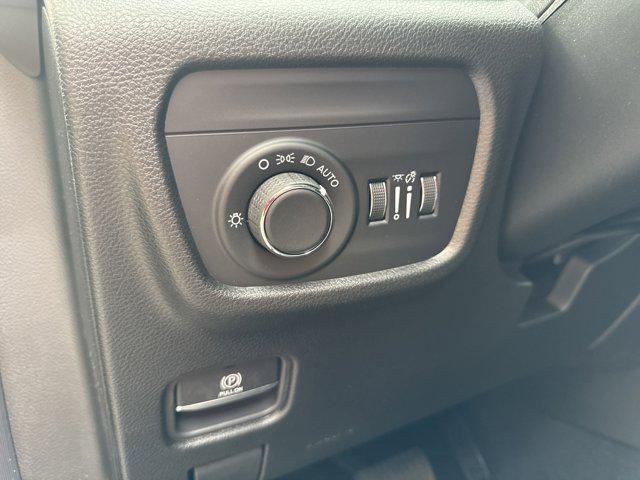 new 2025 Jeep Grand Cherokee L car, priced at $38,991
