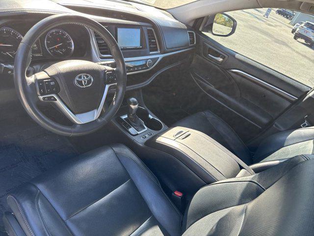 used 2016 Toyota Highlander car, priced at $19,996