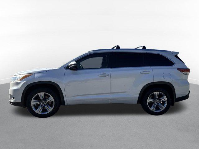 used 2016 Toyota Highlander car, priced at $19,996