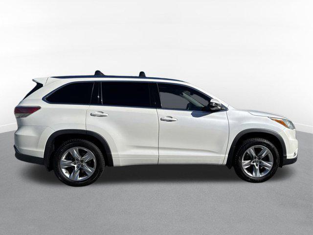 used 2016 Toyota Highlander car, priced at $19,996