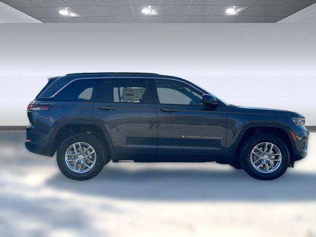 new 2025 Jeep Grand Cherokee car, priced at $36,991