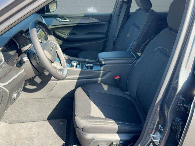 new 2025 Jeep Grand Cherokee car, priced at $36,991