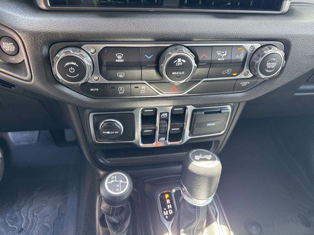 new 2025 Jeep Wrangler car, priced at $40,991