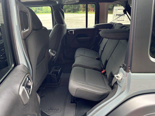 new 2025 Jeep Wrangler car, priced at $41,461