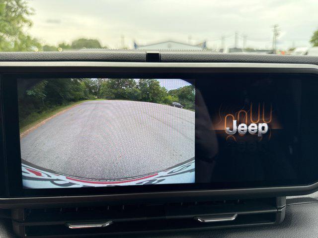 new 2025 Jeep Wrangler car, priced at $41,461