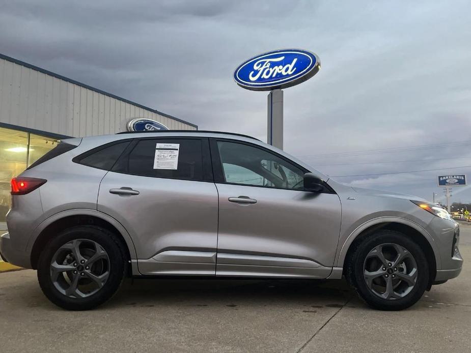 used 2023 Ford Escape car, priced at $28,955