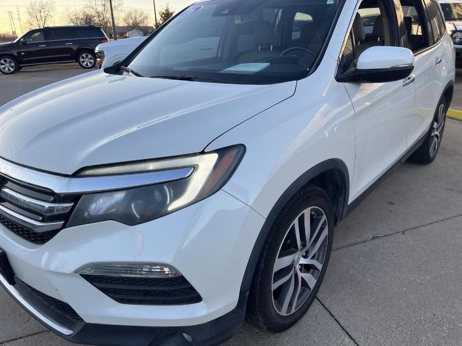 used 2016 Honda Pilot car, priced at $22,488