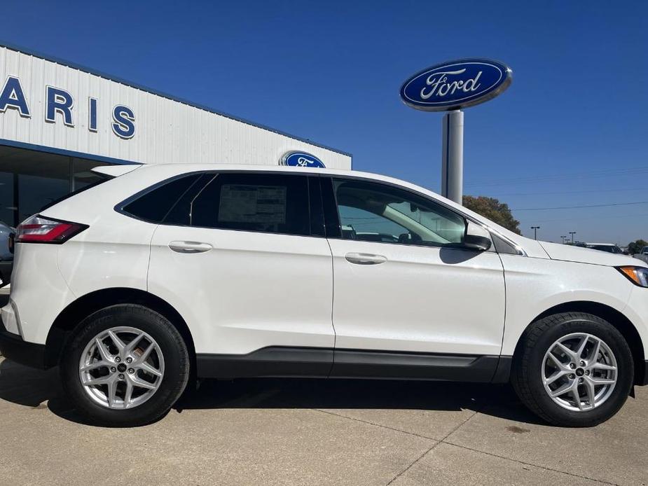 new 2024 Ford Edge car, priced at $44,015