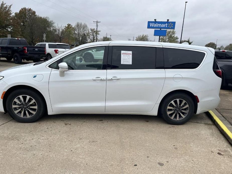 used 2022 Chrysler Pacifica Hybrid car, priced at $39,988