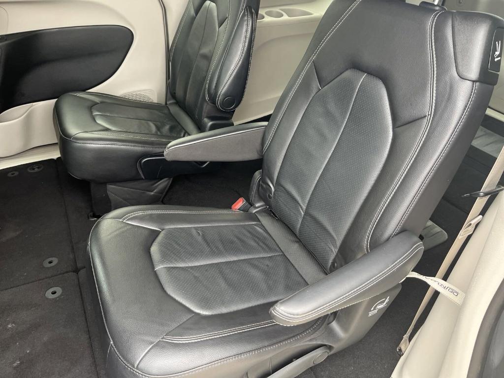 used 2022 Chrysler Pacifica car, priced at $28,995