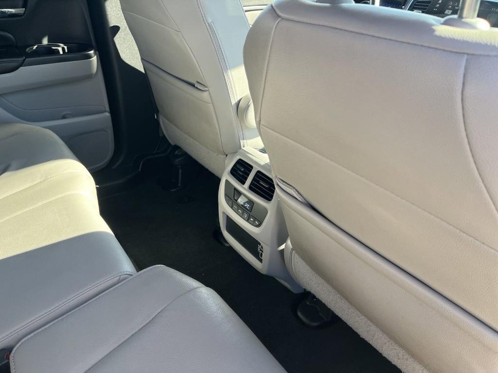used 2022 Honda Pilot car, priced at $35,988
