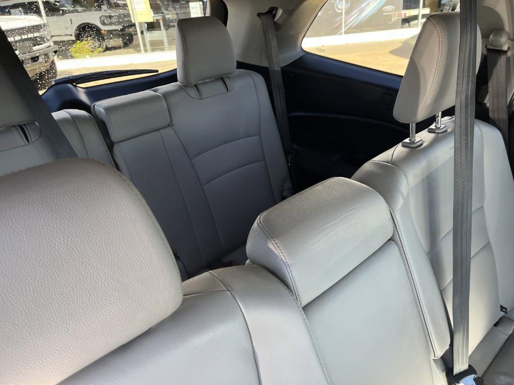 used 2022 Honda Pilot car, priced at $35,988