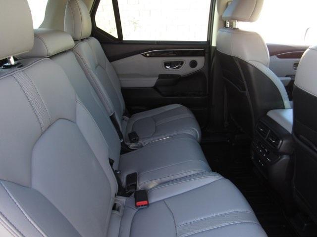 used 2024 Honda Pilot car, priced at $45,993