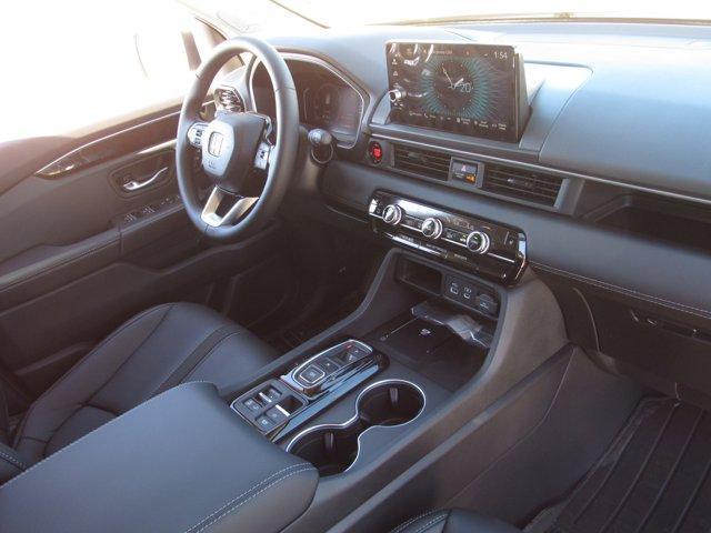 new 2025 Honda Pilot car, priced at $54,255