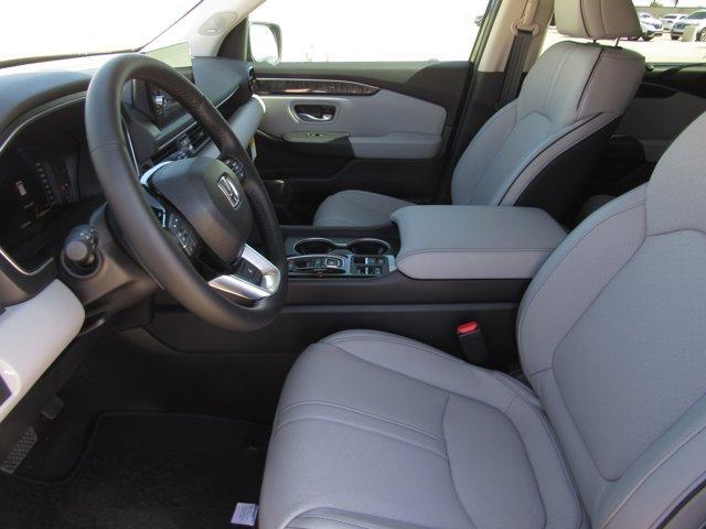 new 2025 Honda Pilot car, priced at $54,530