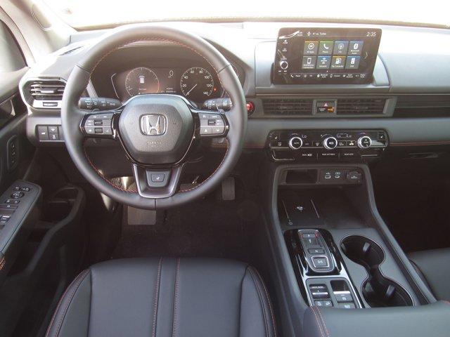 new 2025 Honda Pilot car, priced at $51,580