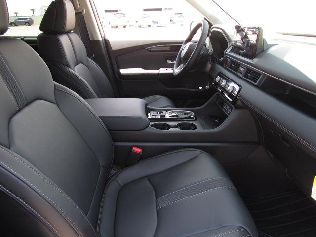 new 2025 Honda Pilot car, priced at $49,705