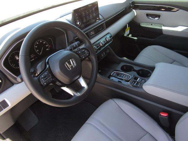 new 2025 Honda Pilot car, priced at $46,180