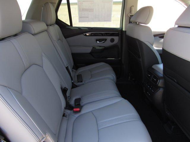 new 2025 Honda Pilot car, priced at $46,180