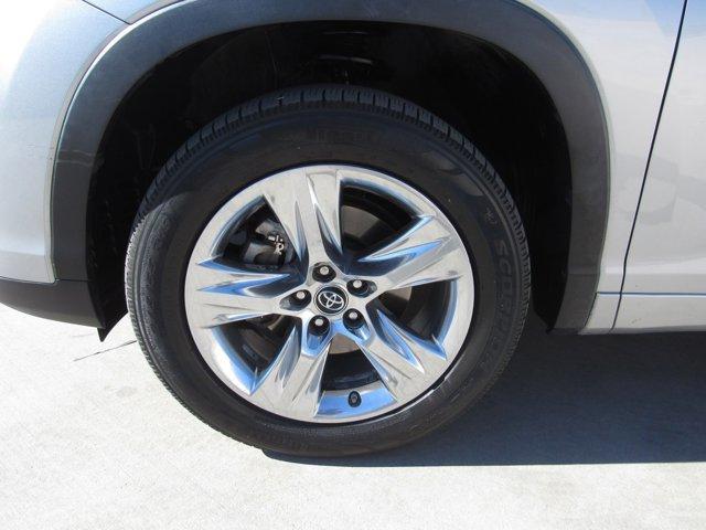 used 2019 Toyota Highlander car, priced at $21,711