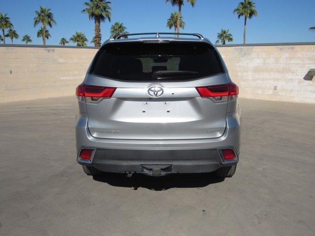 used 2019 Toyota Highlander car, priced at $21,711