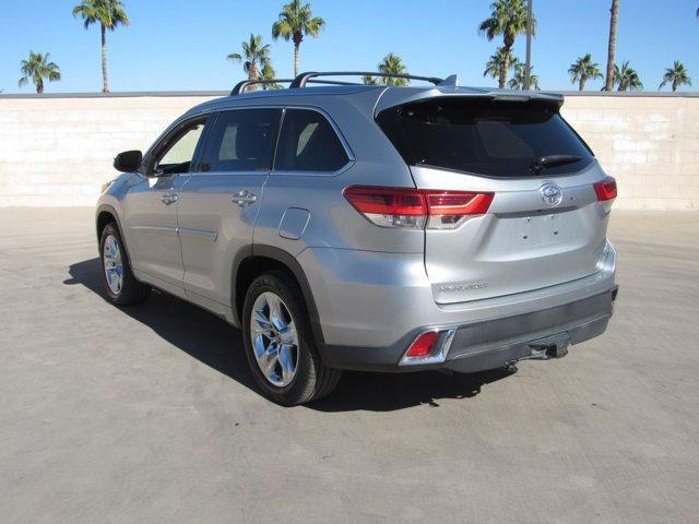 used 2019 Toyota Highlander car, priced at $21,711