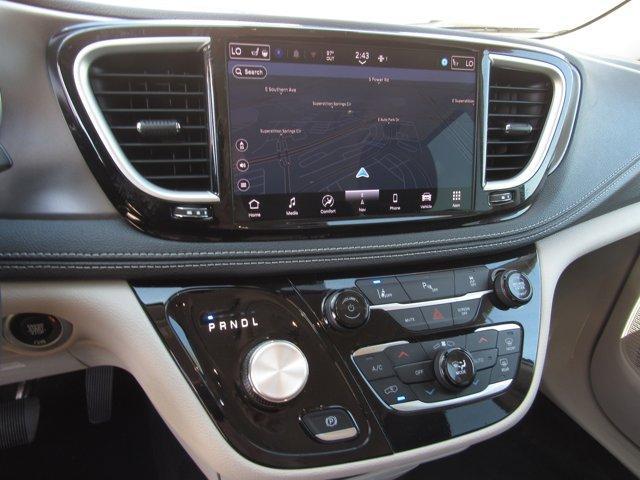used 2024 Chrysler Pacifica Hybrid car, priced at $33,999