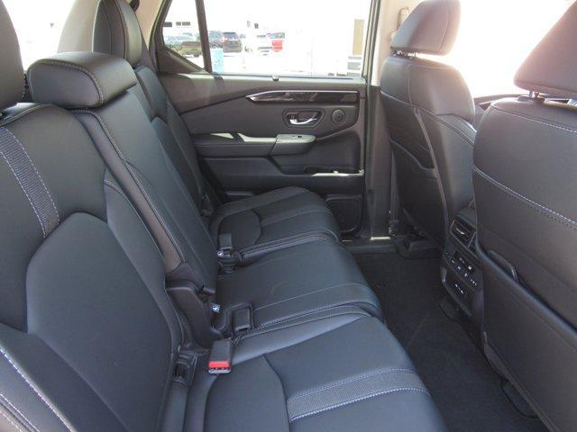 used 2025 Honda Pilot car, priced at $42,226